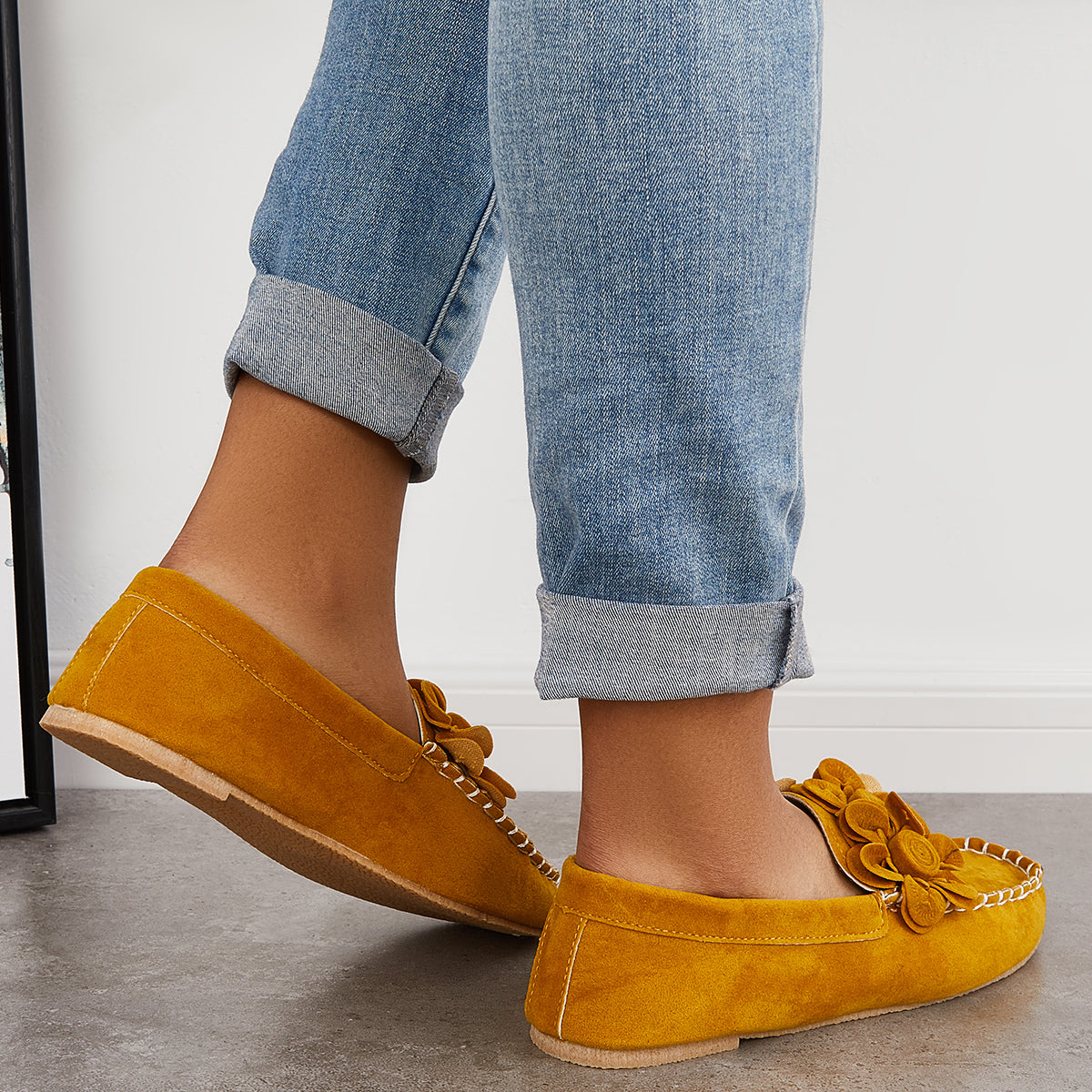 Chic Orthopedic Loafers with Unique Design
