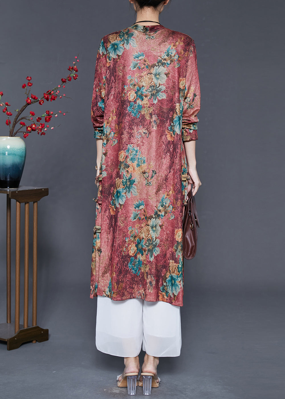 Gracefully Styled Cardigan for Any Occasion
