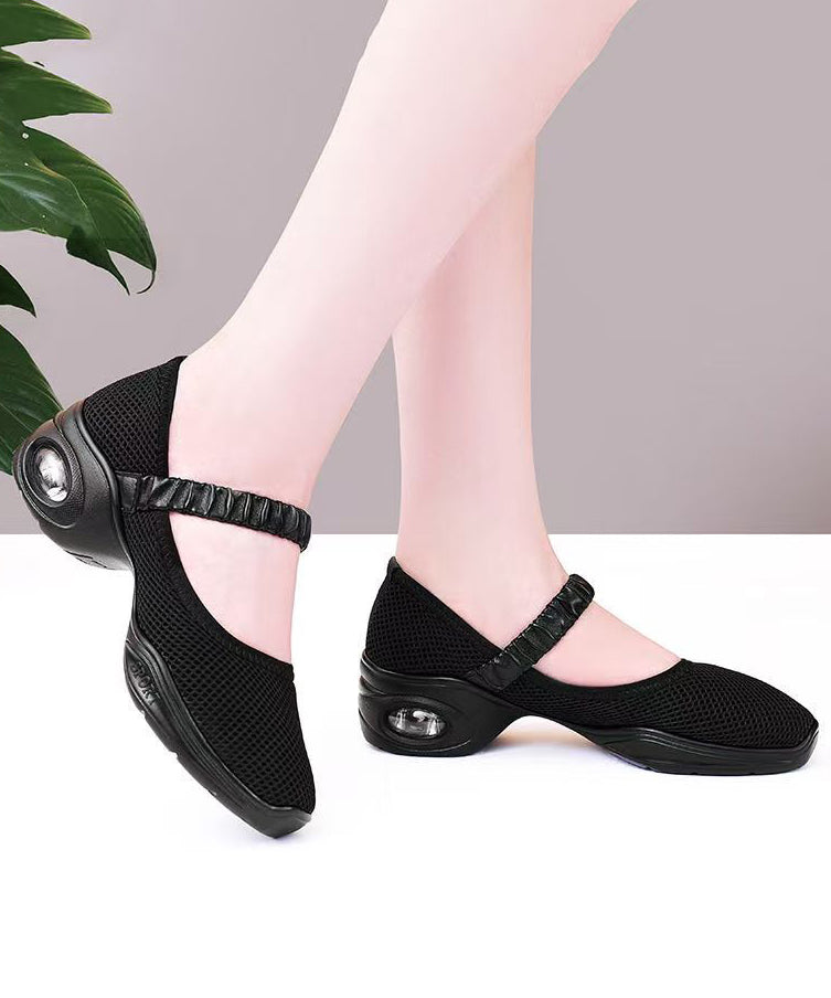 Graceful Orthopedic Shoes for Modern Look