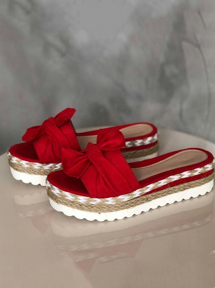 Graceful Orthopedic Sandals for Modern Look