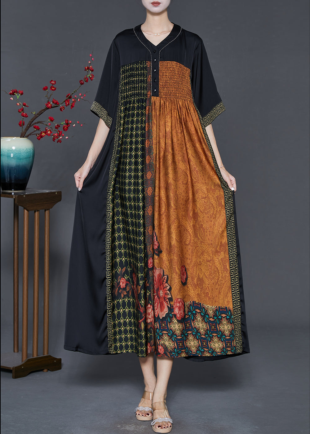 Well Tailored Dress with a Graceful Silhouette