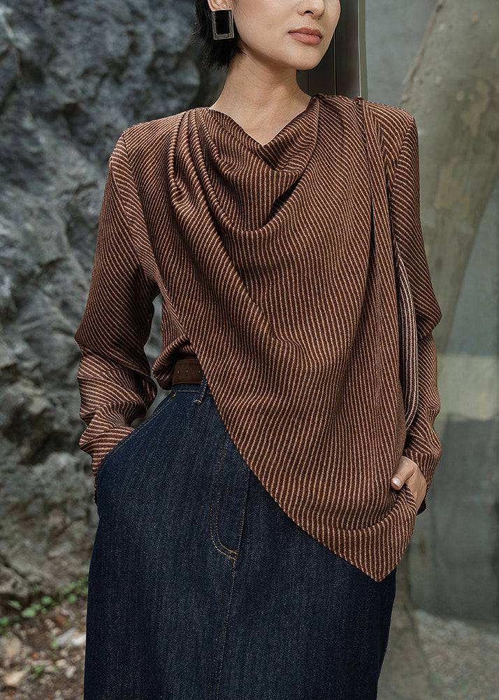 Beautifully Crafted Blouse in a Classic Style