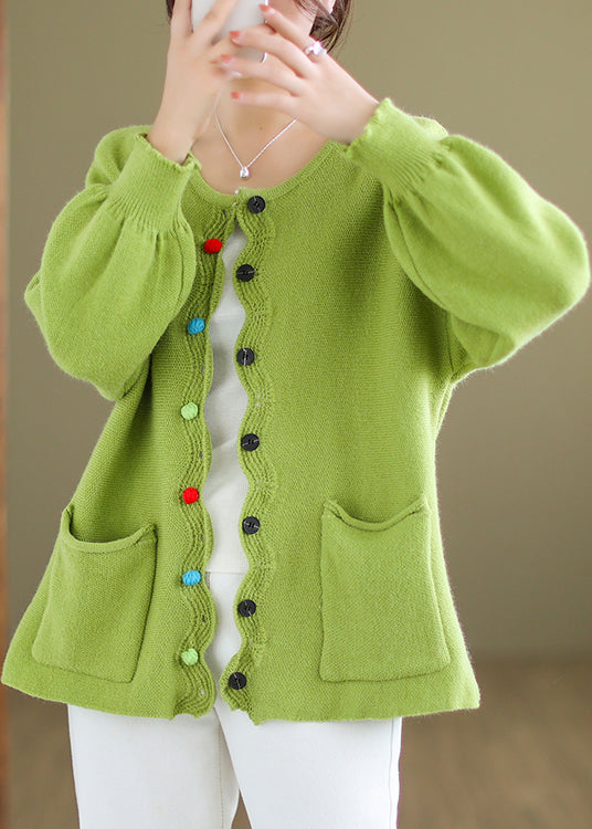 Beautifully Finished Coat in a Timeless Design