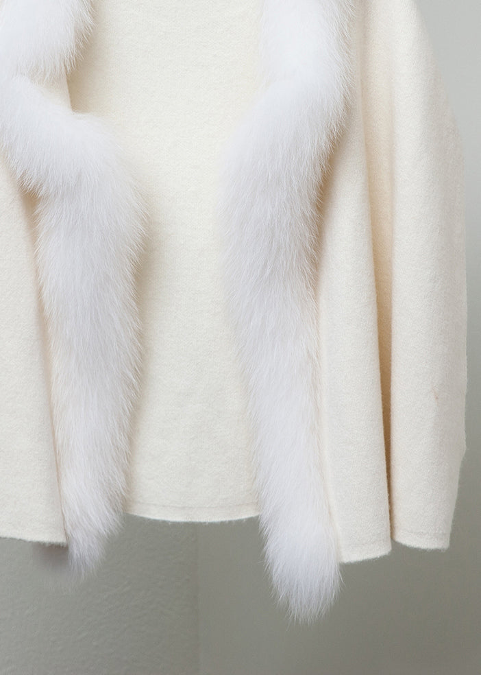 Gracefully Styled Coat for Any Occasion