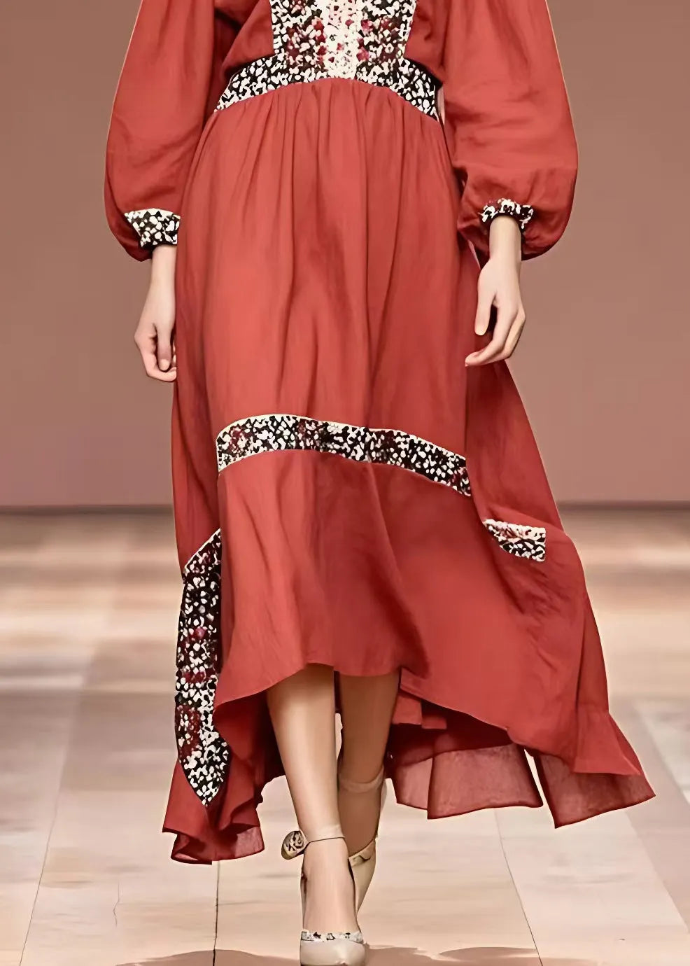 Classic Vintage & Enduringly Stylish Dress