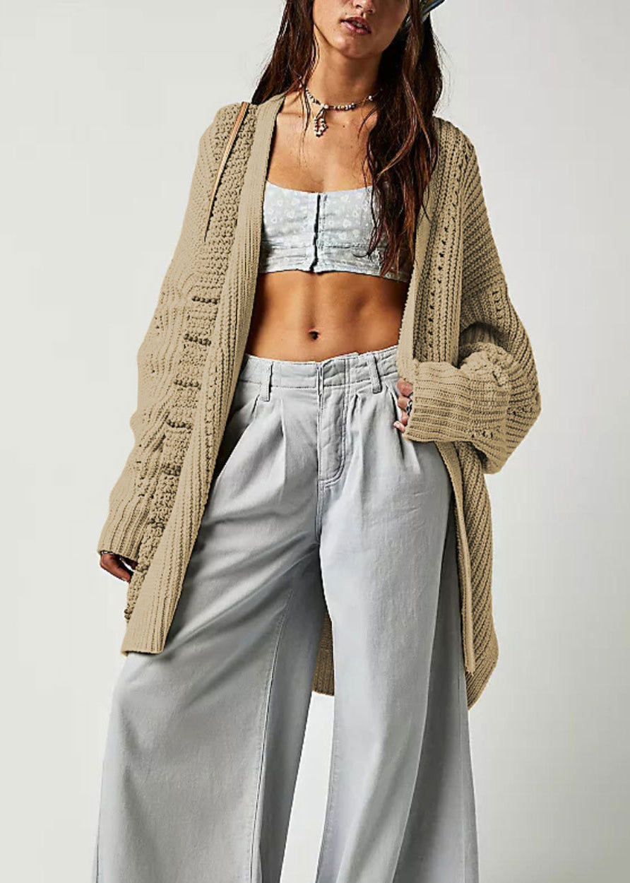Well Tailored Cardigan with a Graceful Silhouette