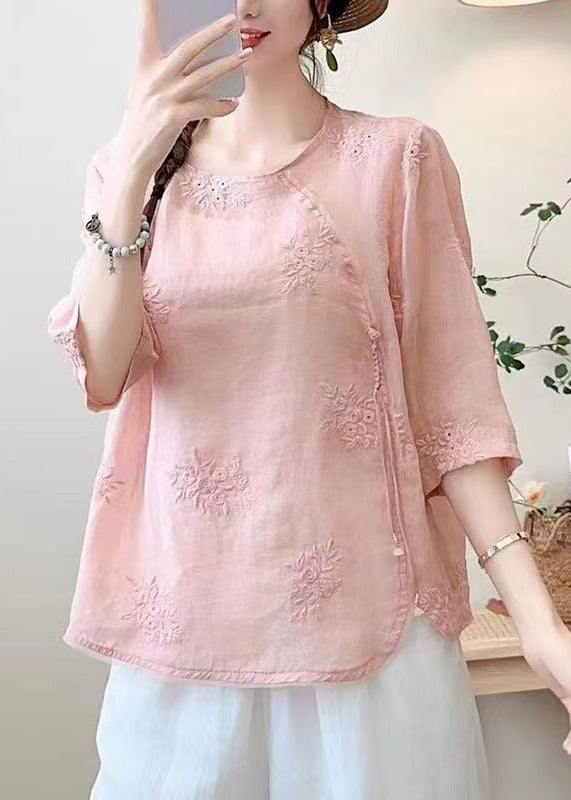 Effortlessly Elegant Top with a Timeless Design