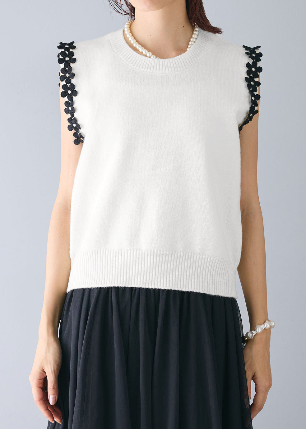 Effortlessly Elegant Garment with a Timeless Design