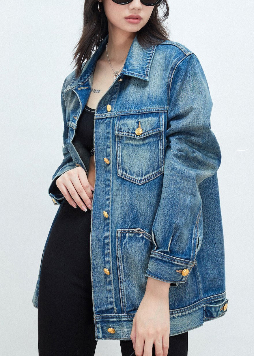 Classic Vintage Coat with a Flattering Fit