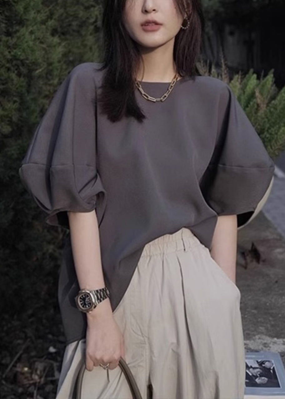 Effortlessly Elegant Shirt with a Timeless Design