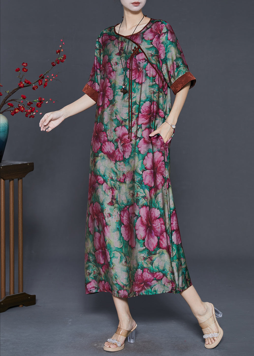 Classic Vintage & Enduringly Stylish Dress