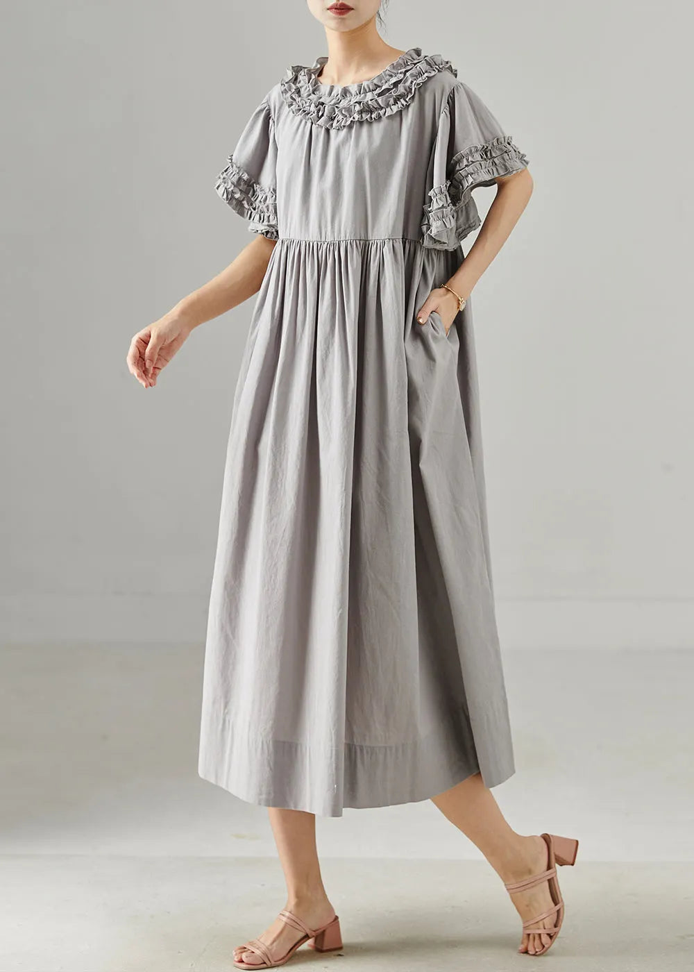 Beautifully Crafted Dress in a Classic Style