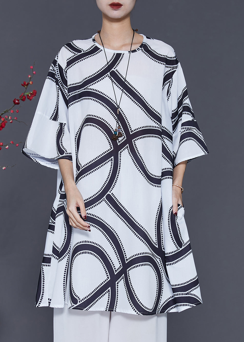 Beautifully Crafted Dress in a Classic Style