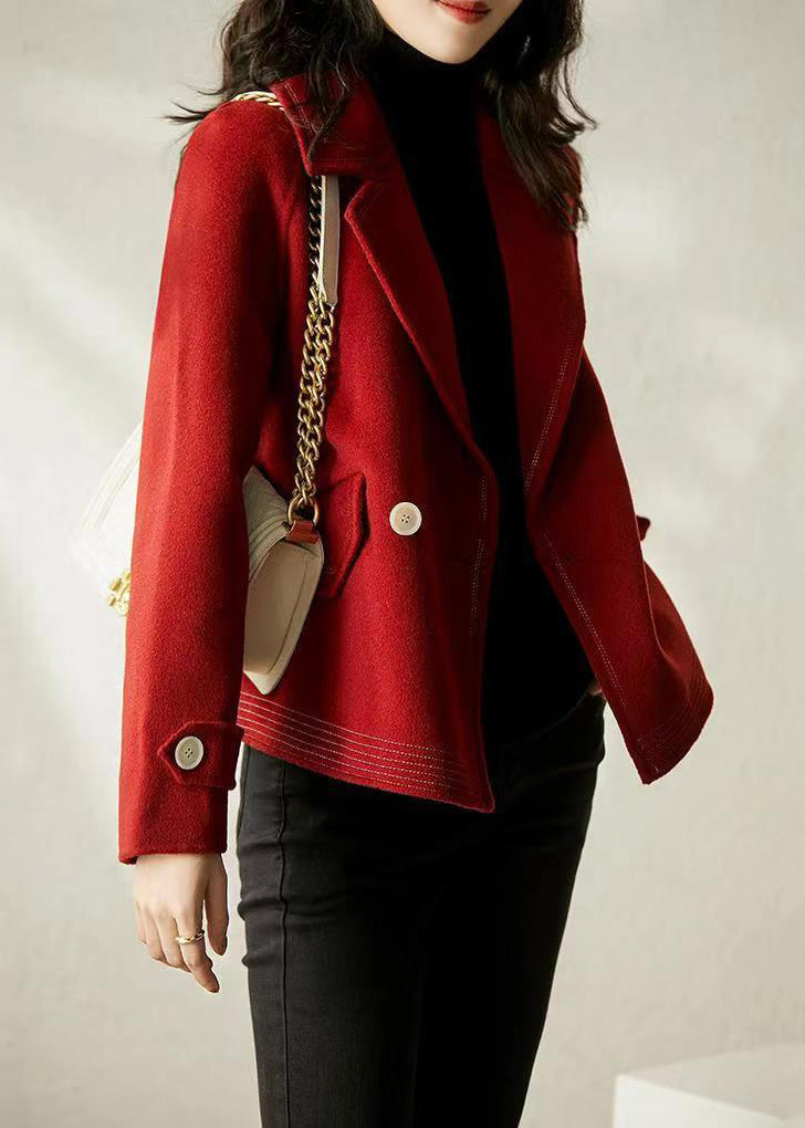 Beautifully Finished Coat in a Timeless Design