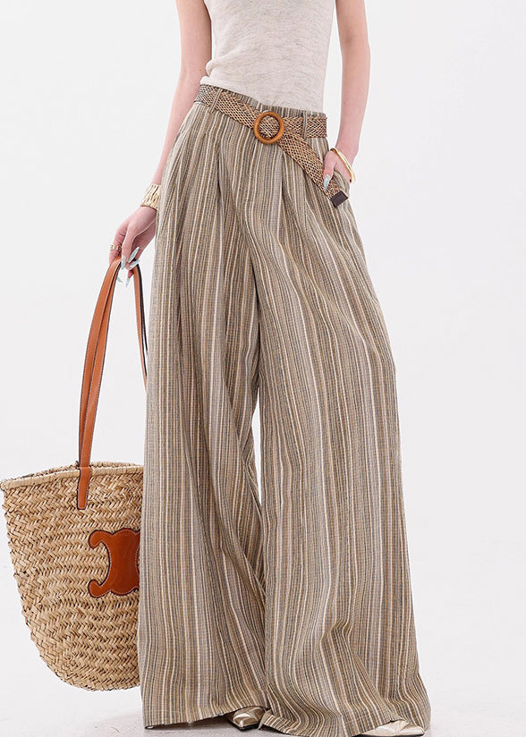 Effortlessly Elegant Pants with a Timeless Design