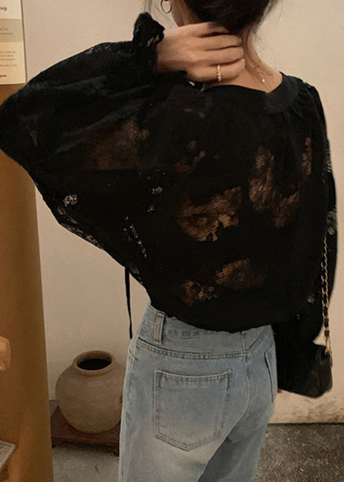Sophisticated Blouse with a Clean Classic Look