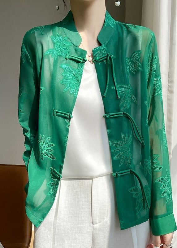 Effortlessly Elegant Top with a Timeless Design