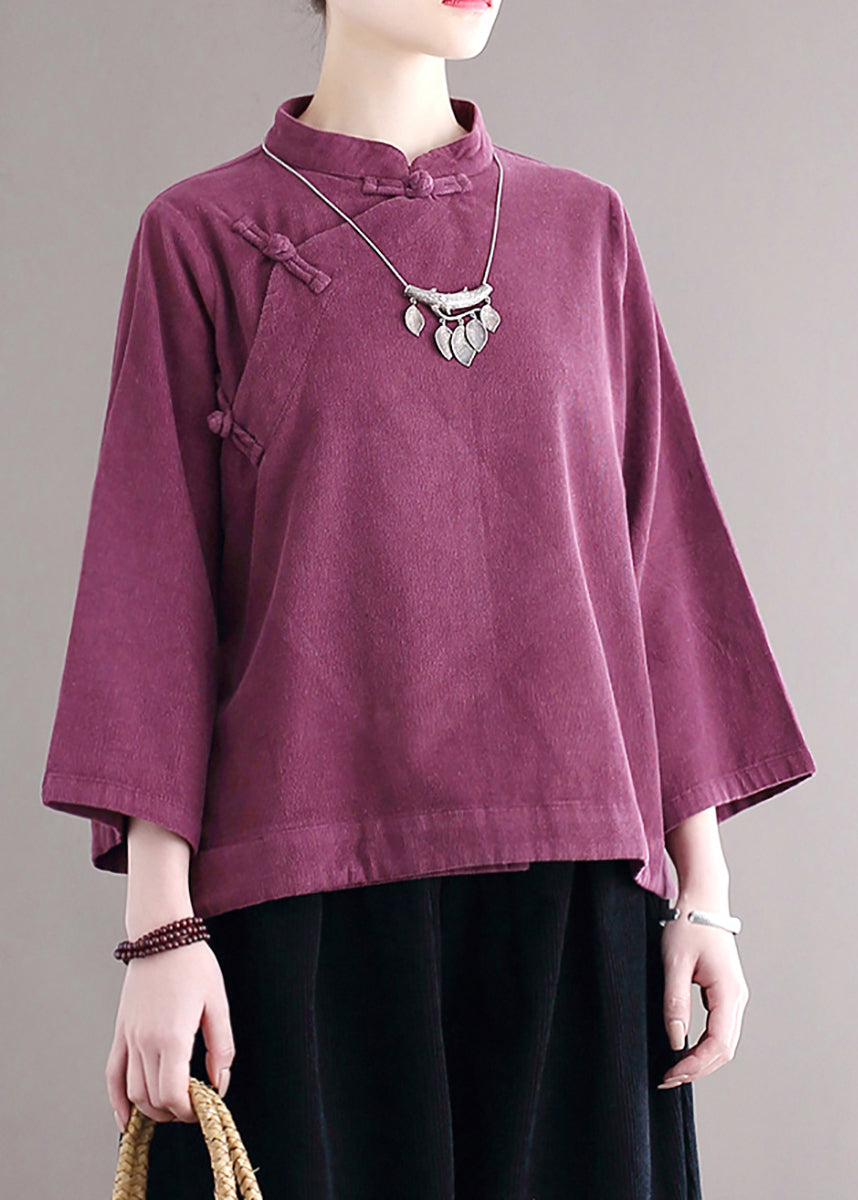 Classic Vintage Shirt with a Flattering Fit