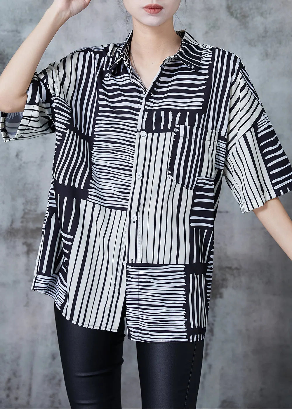 Effortlessly Elegant Blouse with a Timeless Design