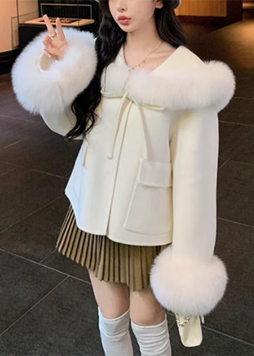 Beautifully Finished Coat in a Timeless Design