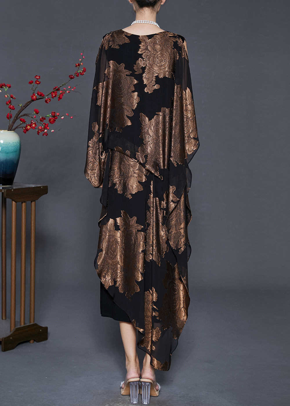 Classic Vintage Dress with a Flattering Fit