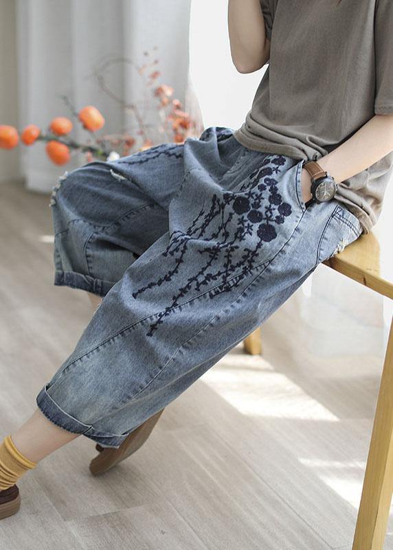 Elegantly Styled Pants for Everyday Wear