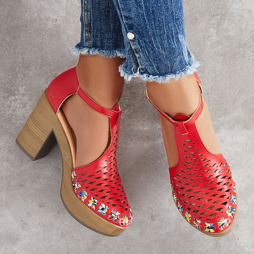 Classic Orthopedic Sandals with Timeless Style