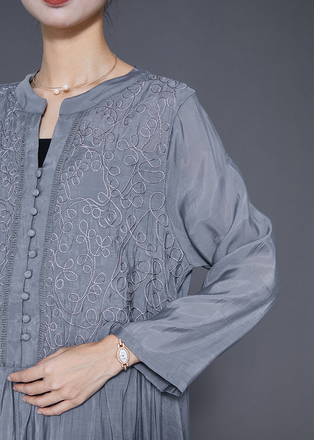 Sophisticated Dress with a Clean Classic Look