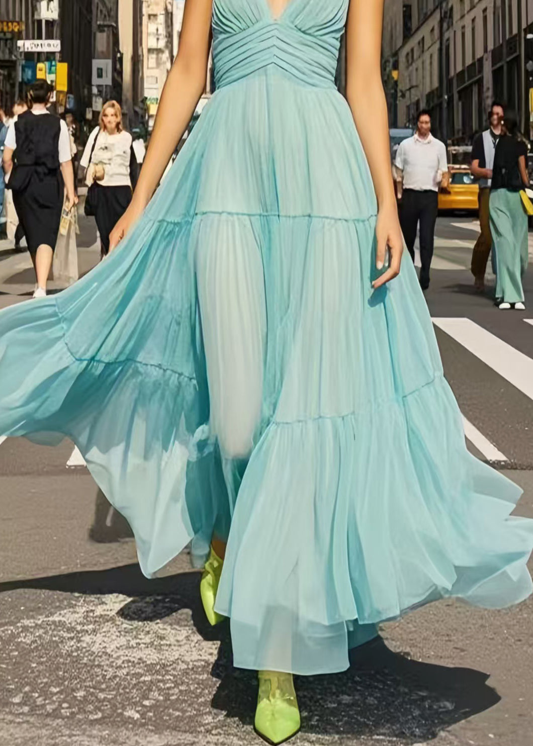 Sophisticated Dress with a Clean Classic Look