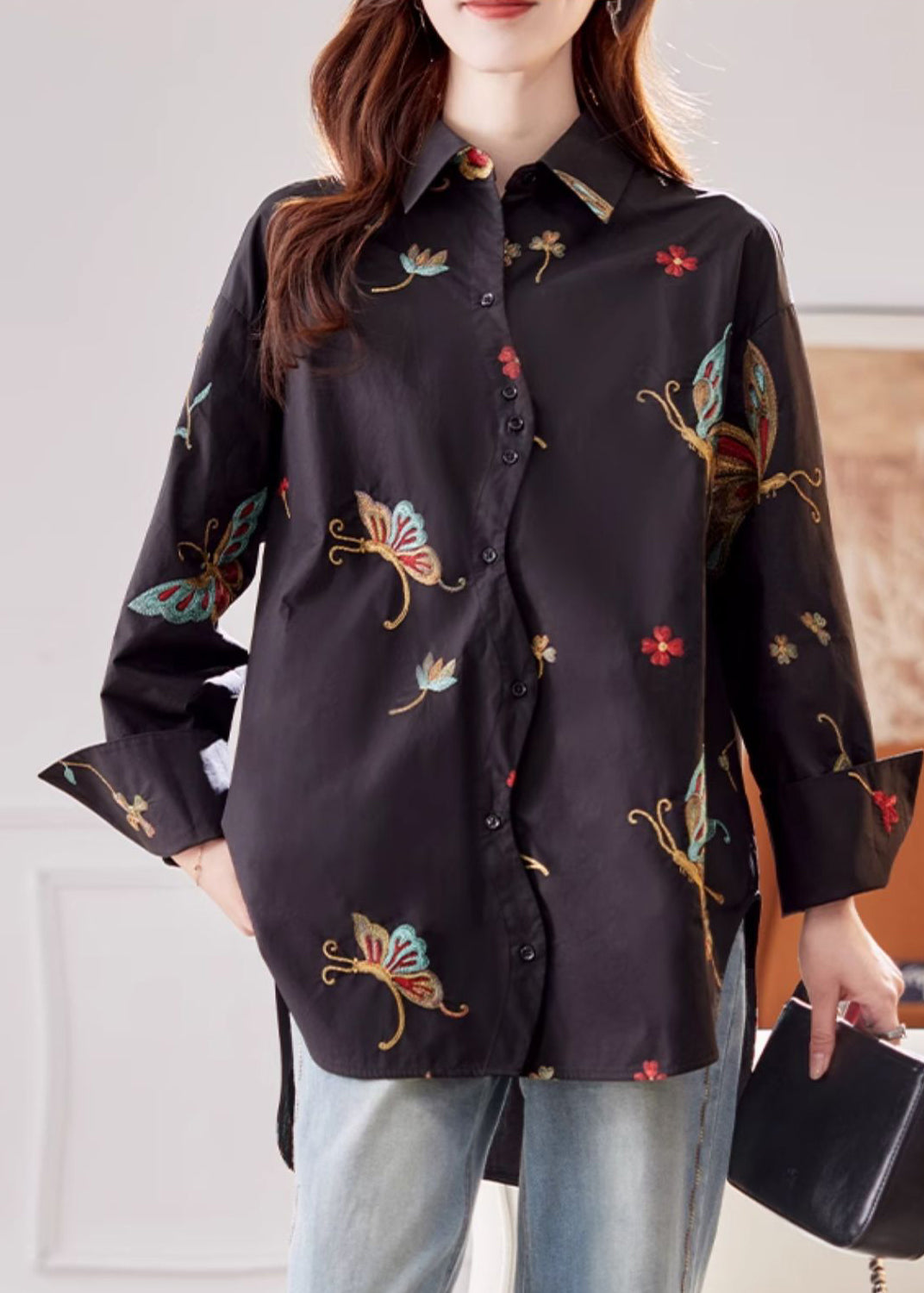 Well Tailored Shirt with a Graceful Silhouette