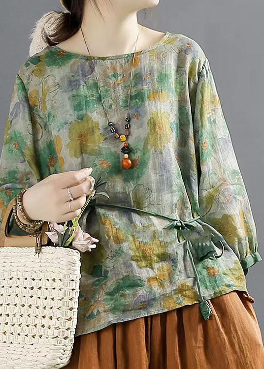 Classic Vintage Top with a Flattering Fit