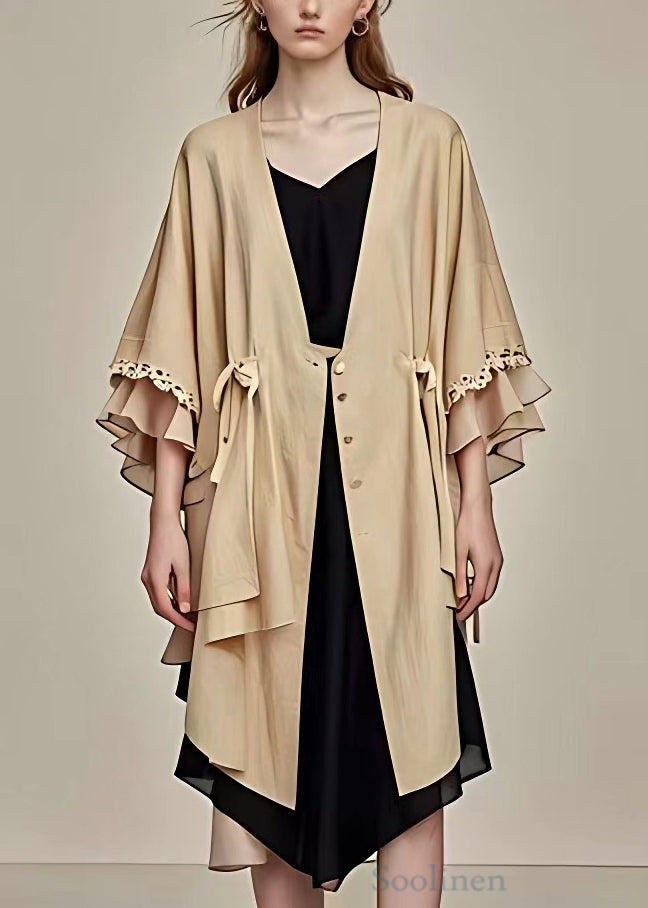 Well Tailored Coat with a Graceful Silhouette