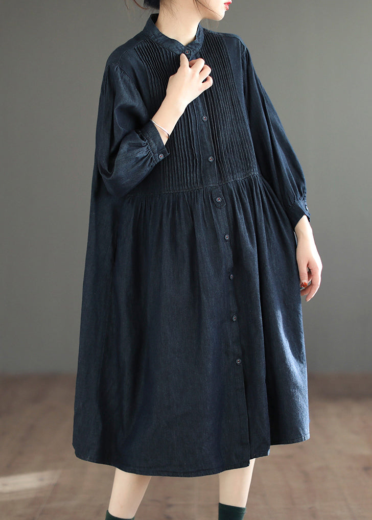 Classic Vintage Blouse with a Flattering Fit
