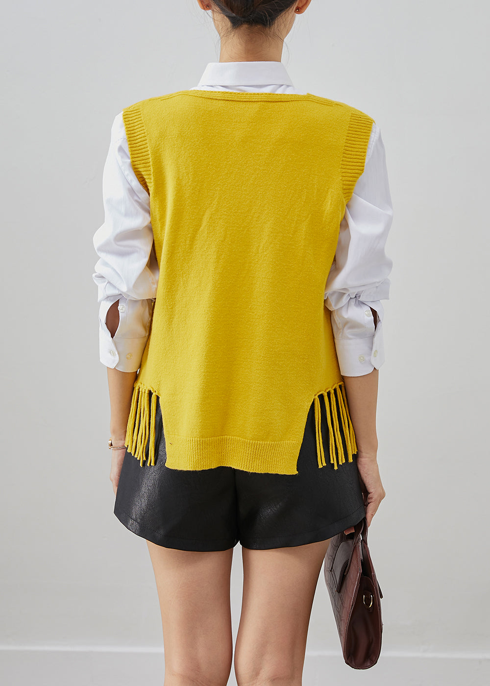 Beautifully Finished Top in a Timeless Design