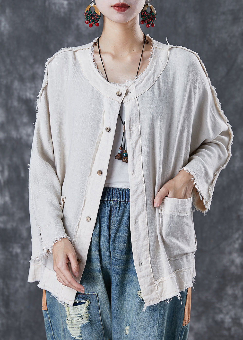 Effortlessly Elegant Jacket with a Timeless Design