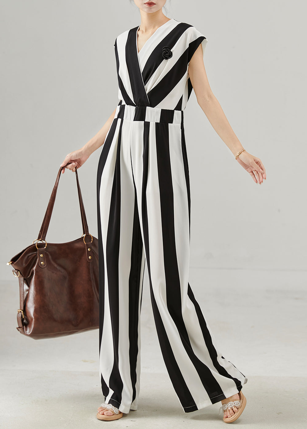 Sophisticated Garment with a Clean Classic Look
