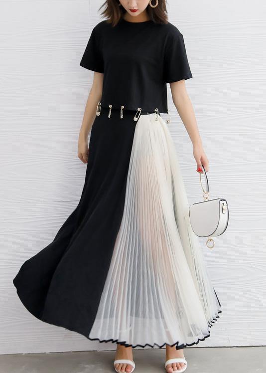 Gracefully Styled Garment for Any Occasion