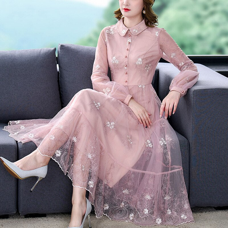 Sophisticated Dress with a Clean Classic Look