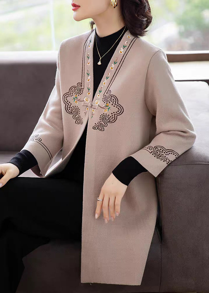 Classic Vintage Cardigan with a Flattering Fit