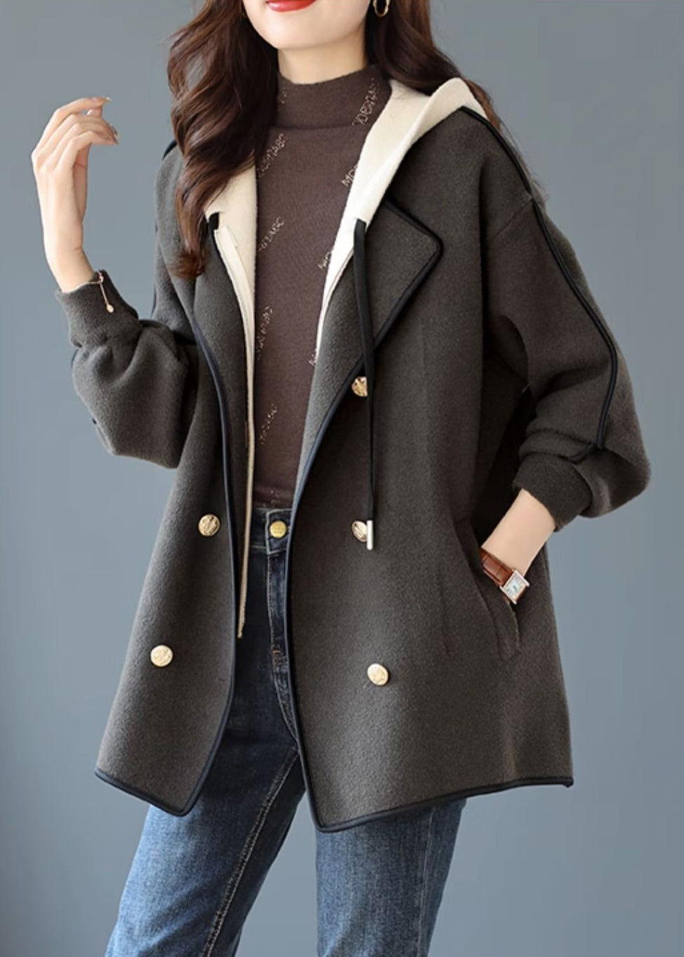 Sophisticated Coat with a Clean Classic Look