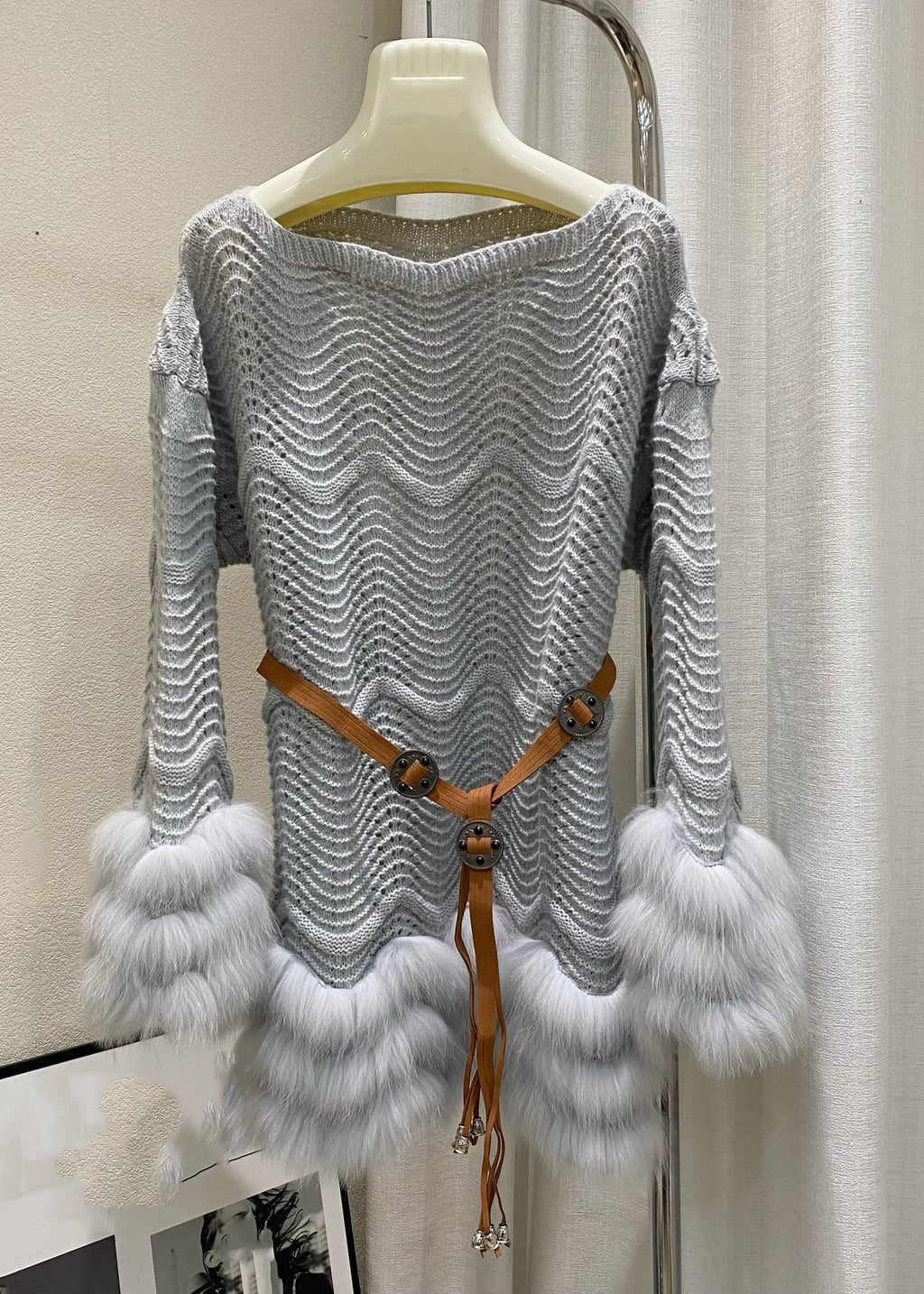 Classic Vintage Sweater with a Flattering Fit