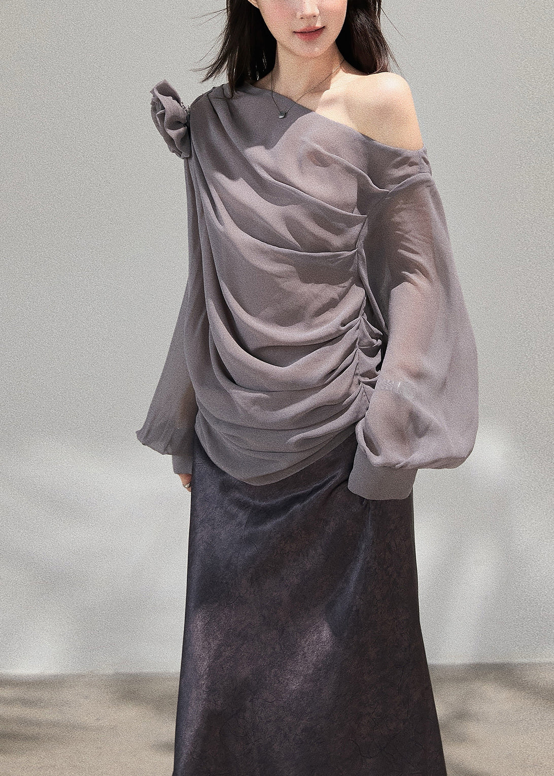 Beautifully Finished Top in a Timeless Design