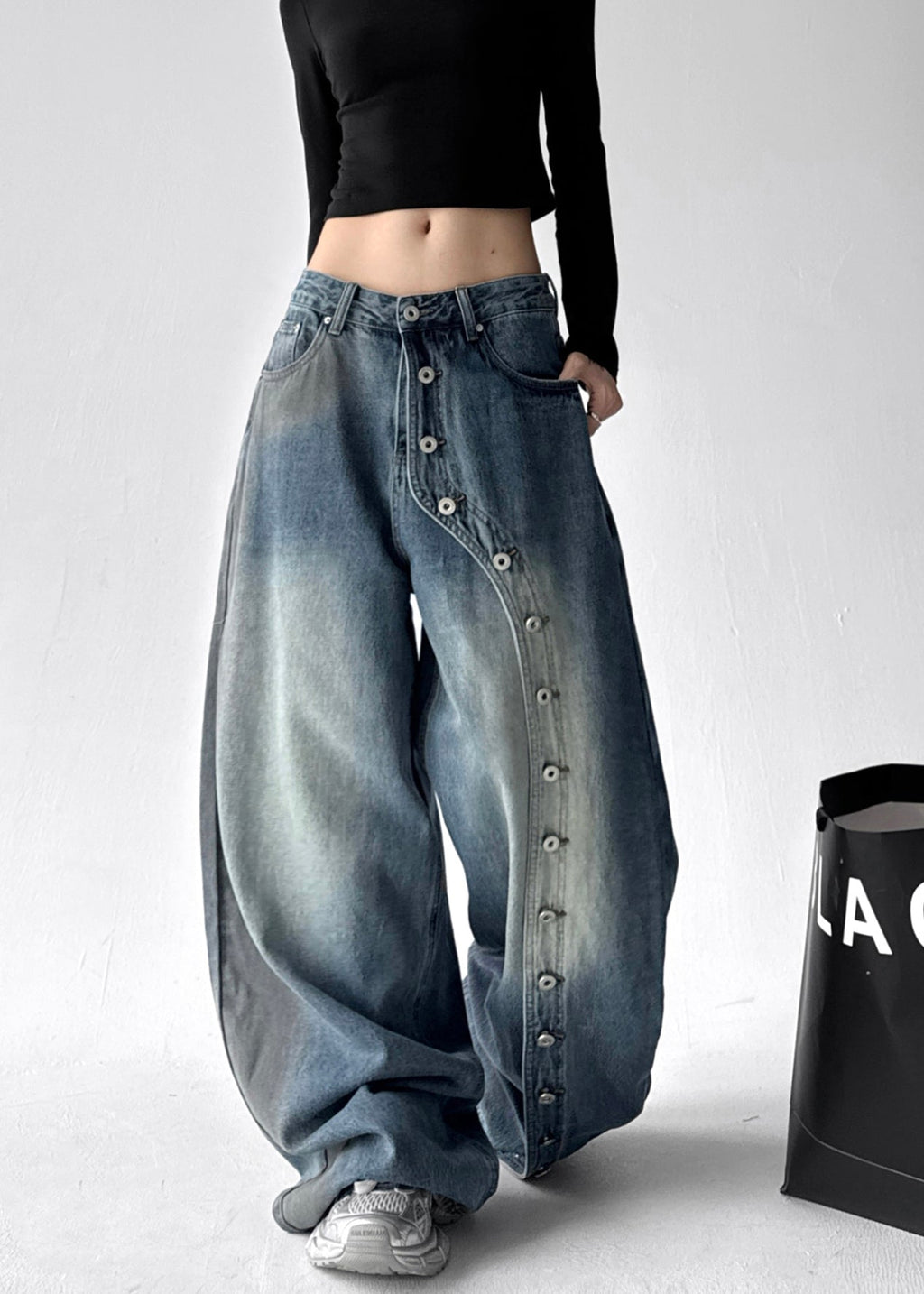 Elegantly Styled Pants for Everyday Wear