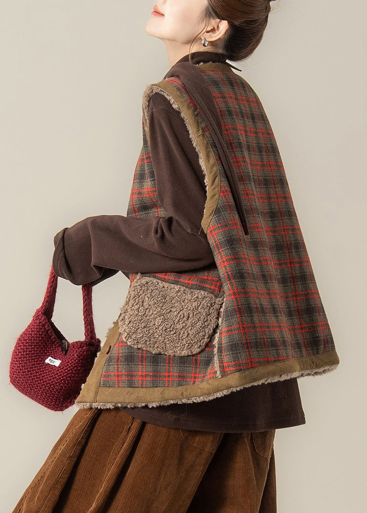 A Vintage Style Coat with Delicate Timeless Details