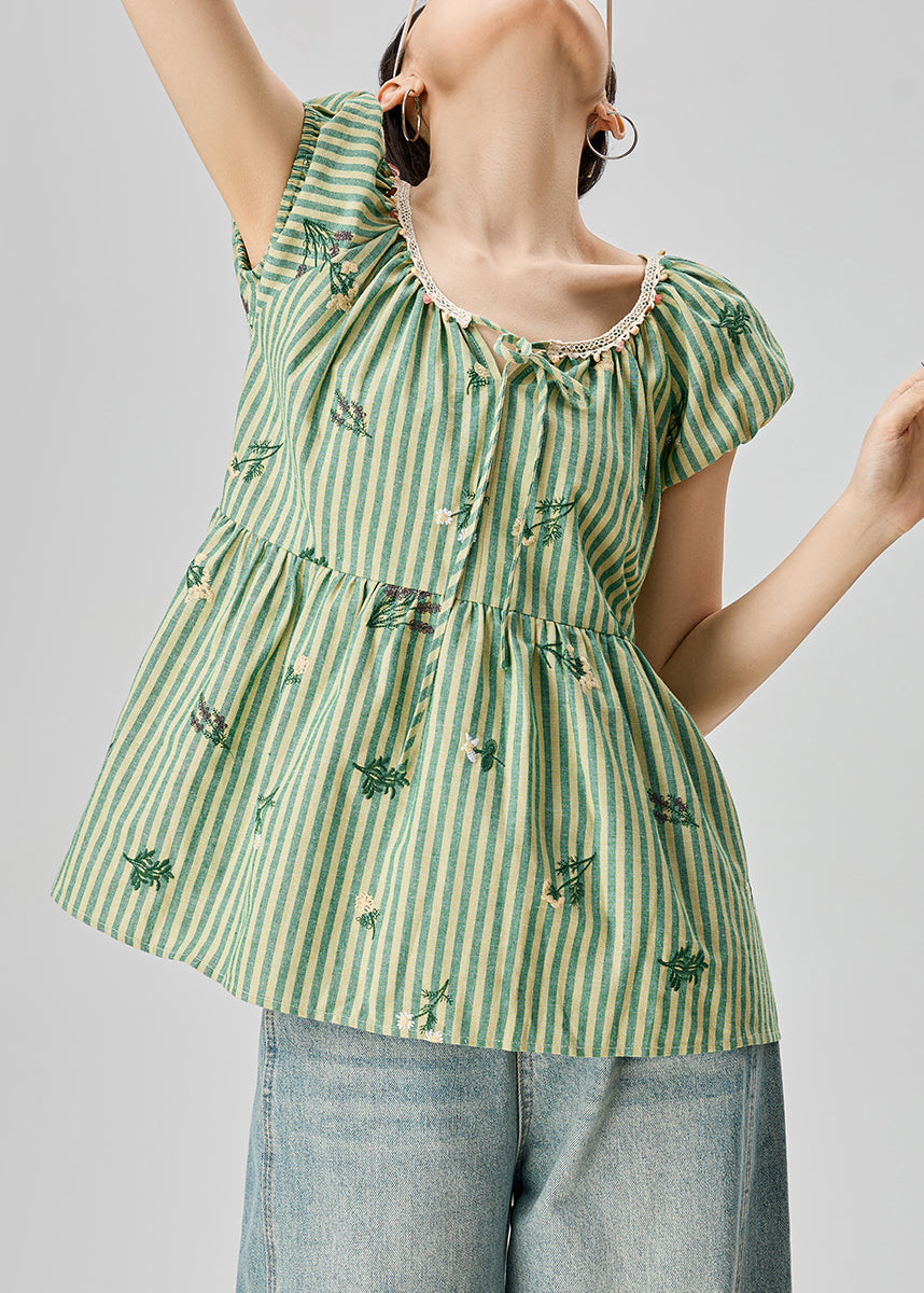Well Tailored Shirt with a Graceful Silhouette