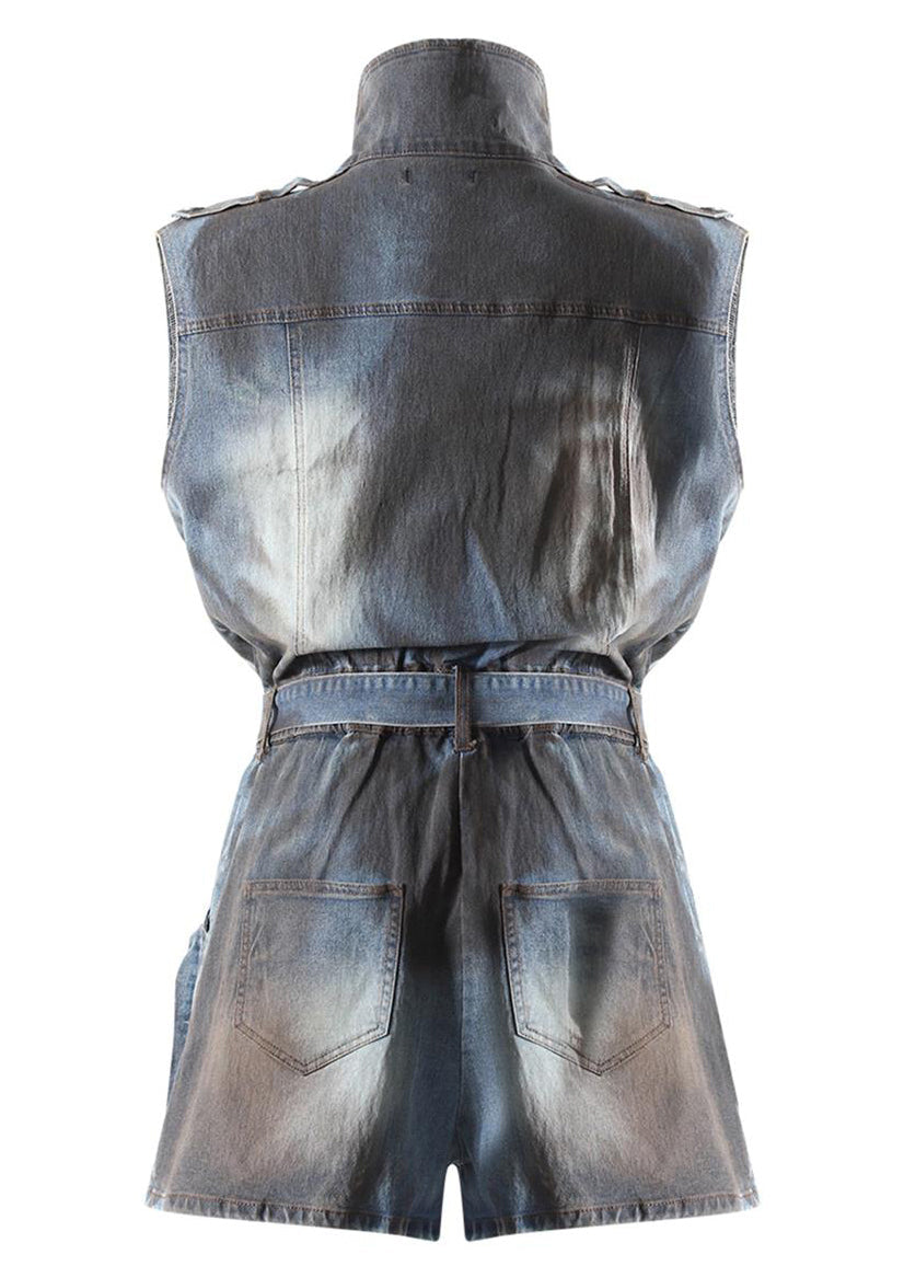 Well Tailored Garment with a Graceful Silhouette