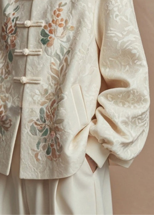 Gracefully Styled Coat for Any Occasion