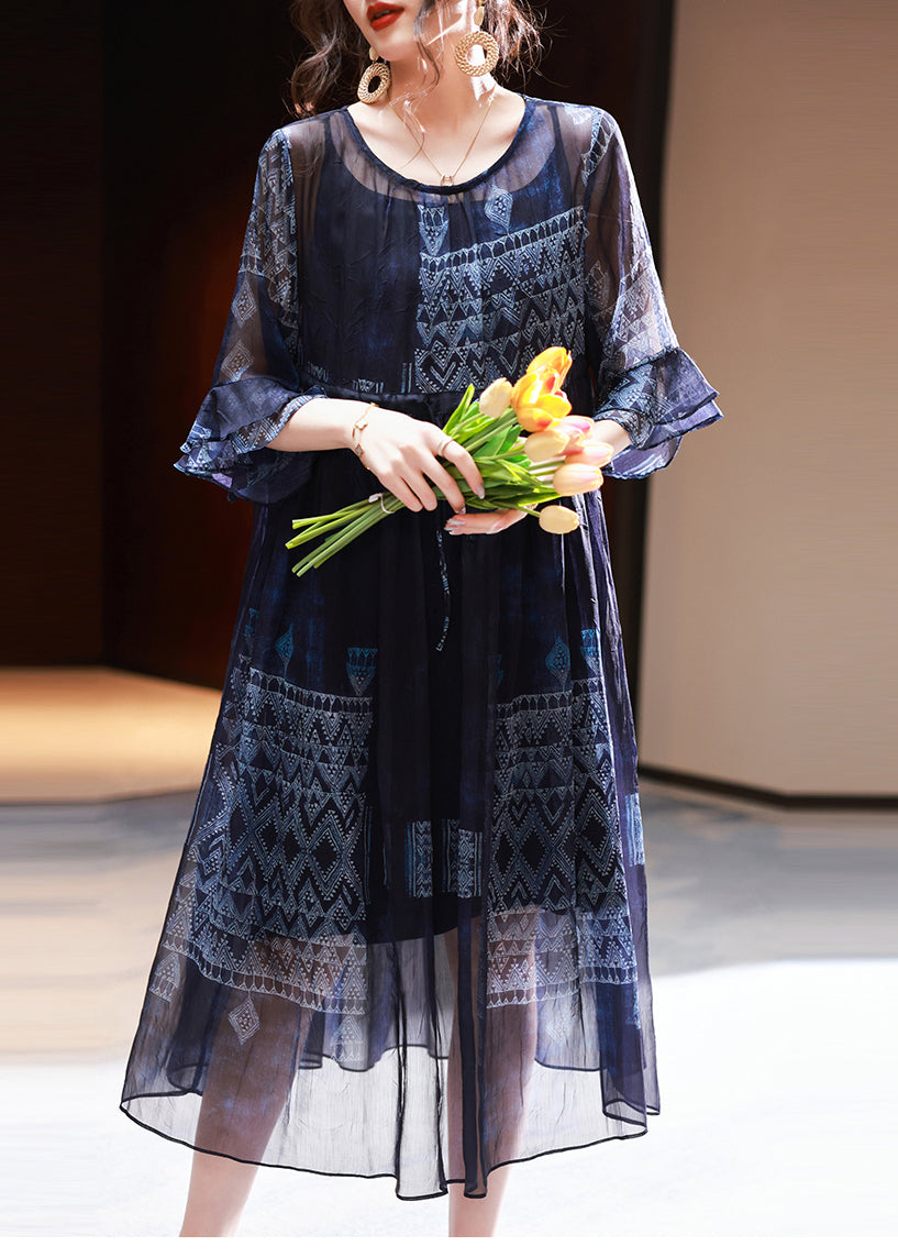 Well Tailored Dress with a Graceful Silhouette