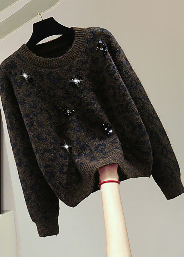 Gracefully Styled Sweater for Any Occasion