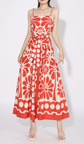 Gracefully Styled Dress for Any Occasion